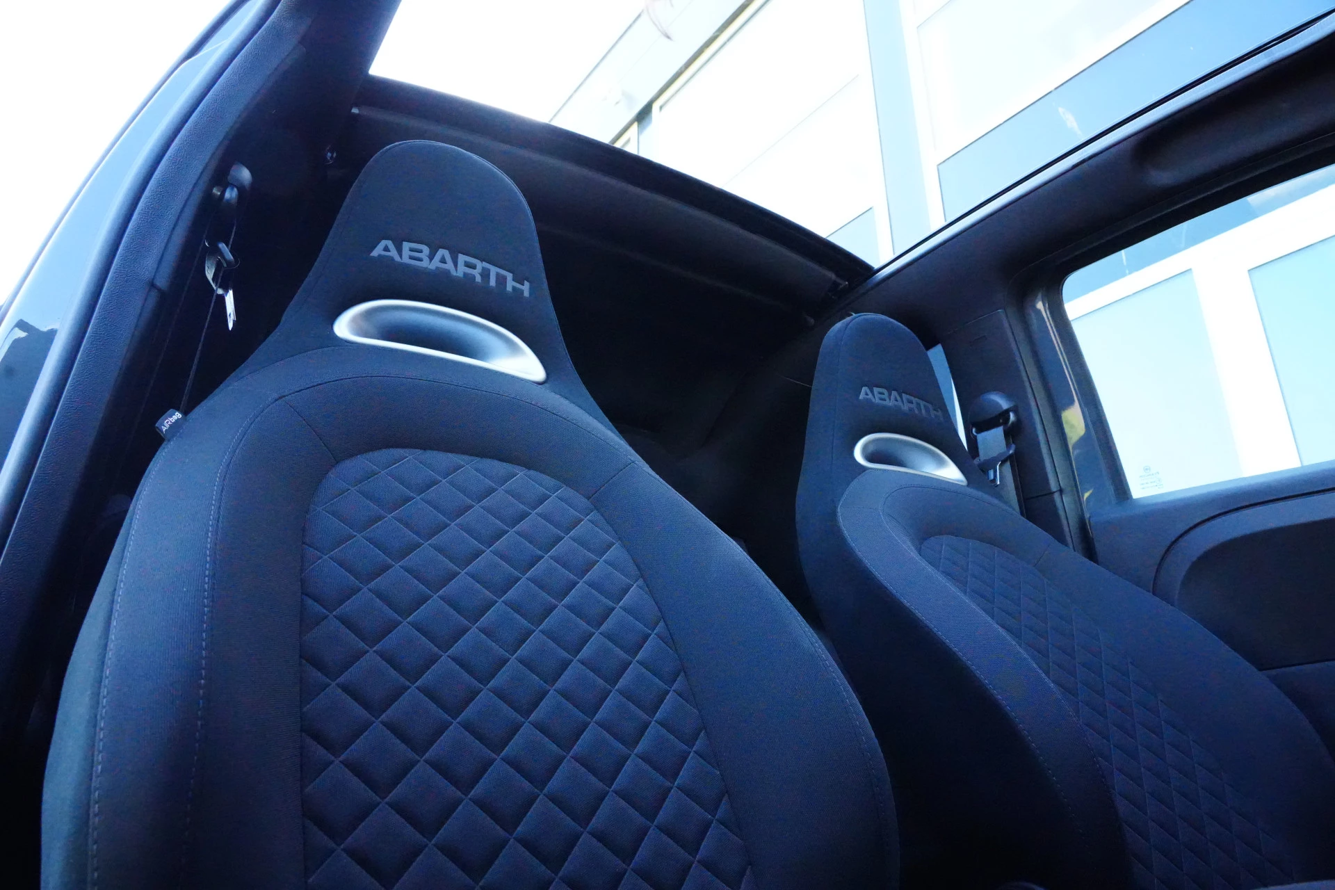 Hoofdafbeelding Fiat 500C
