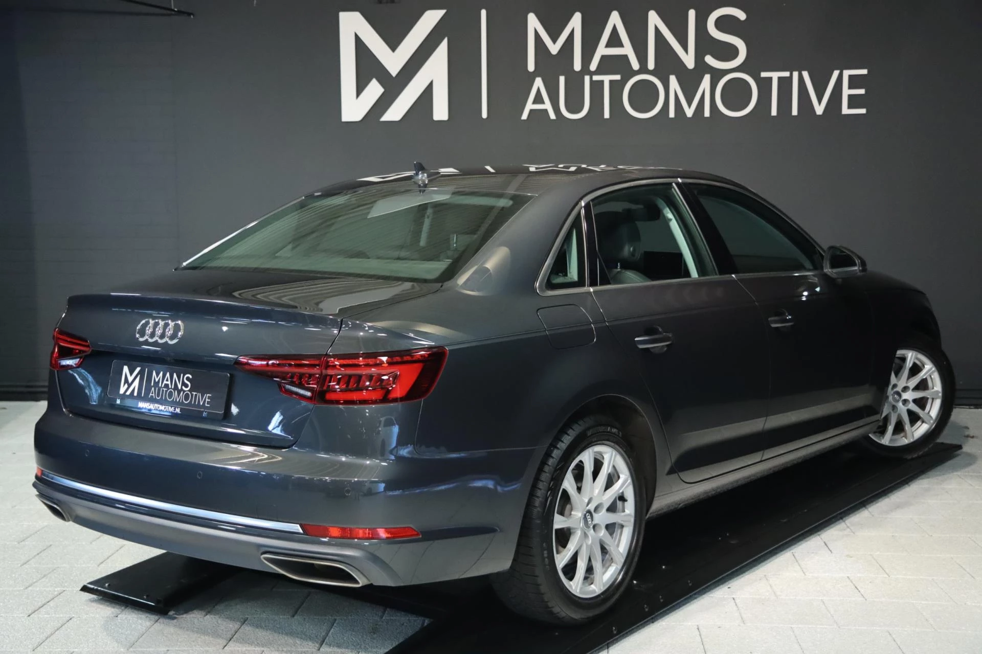 Hoofdafbeelding Audi A4