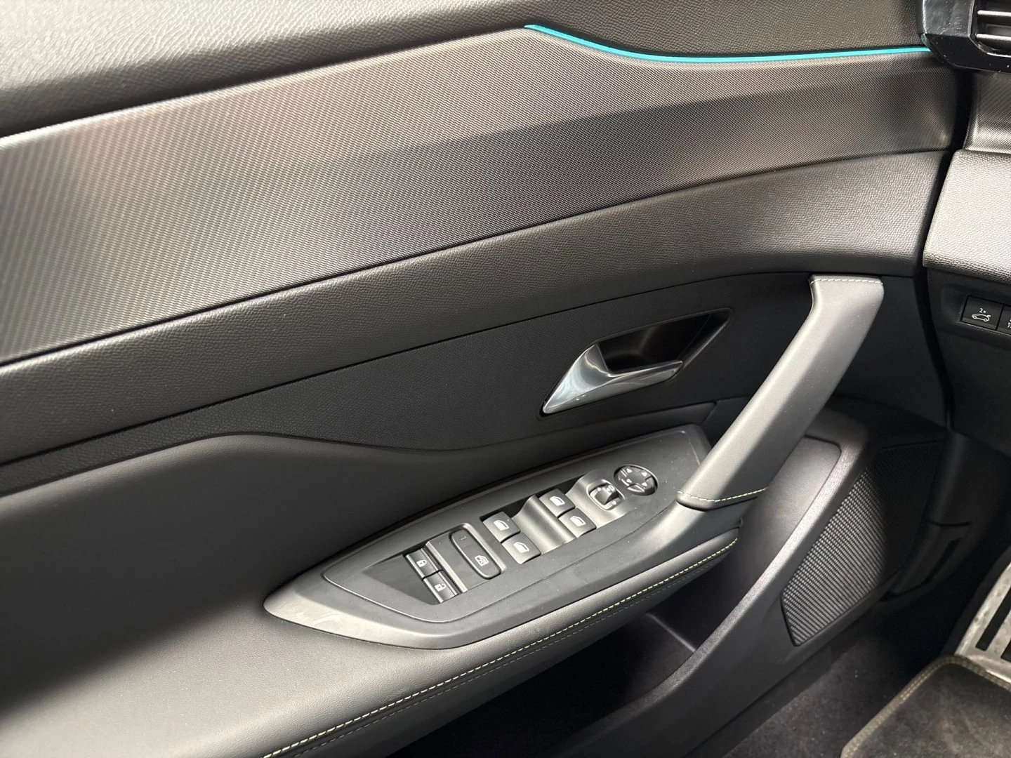 Hoofdafbeelding Peugeot 408