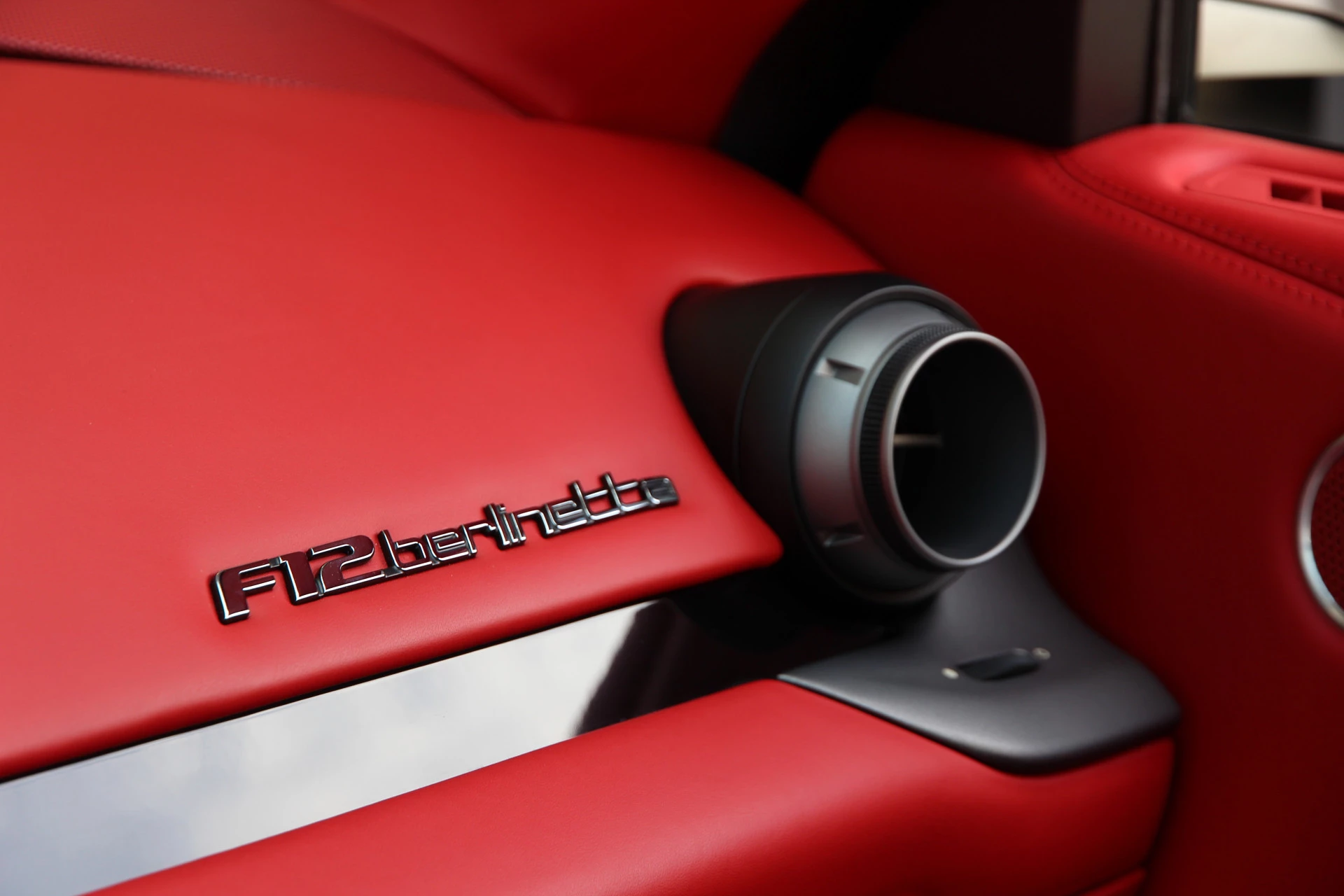 Hoofdafbeelding Ferrari F12