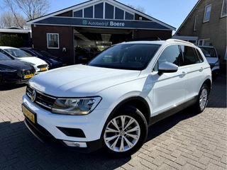 Hoofdafbeelding Volkswagen Tiguan Volkswagen Tiguan 1.4 TSI Connected Series Panoramadak, Virt.Display , Trekhaak
