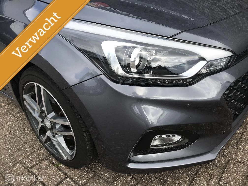 Hoofdafbeelding Hyundai i20