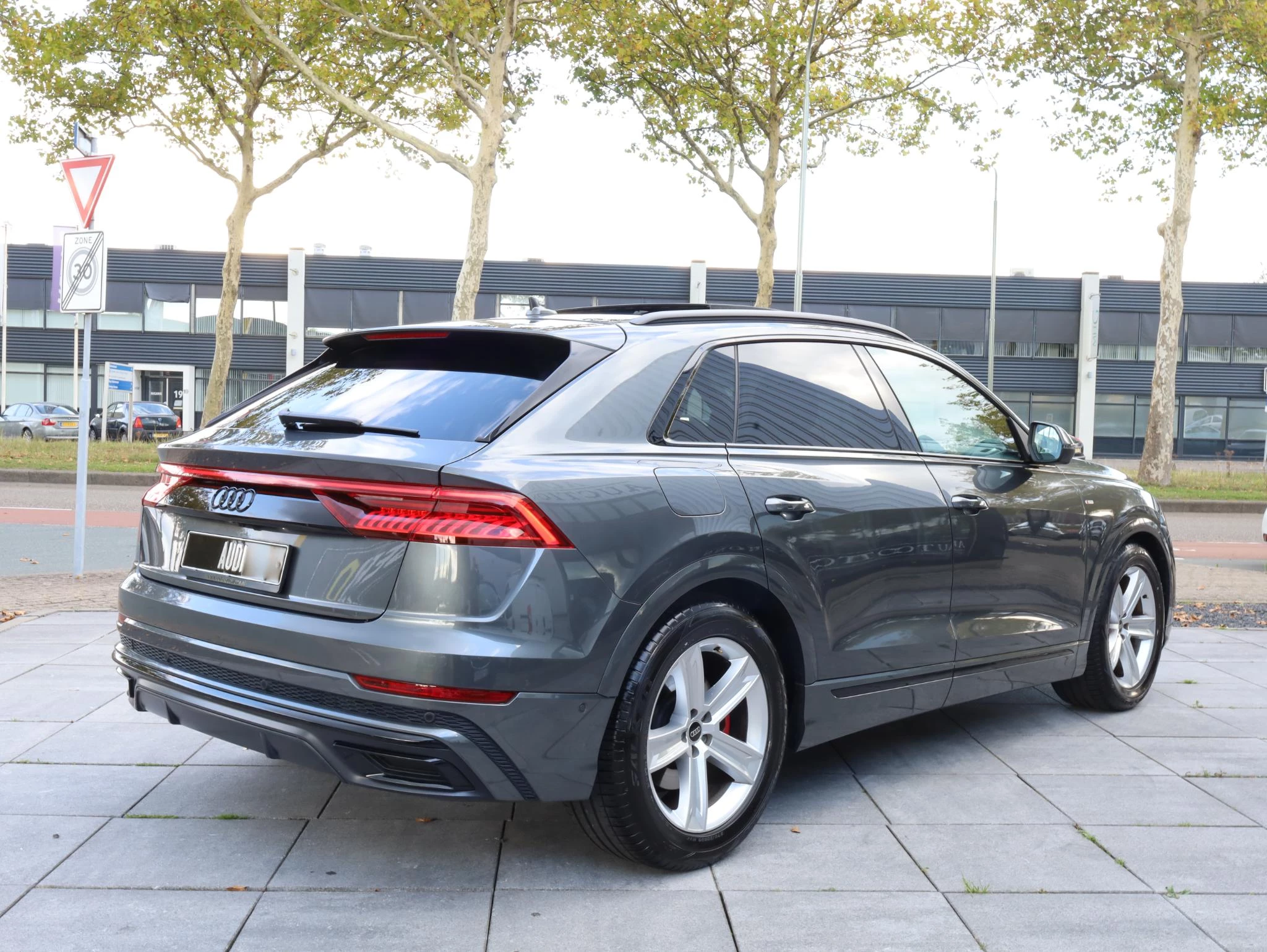 Hoofdafbeelding Audi Q8