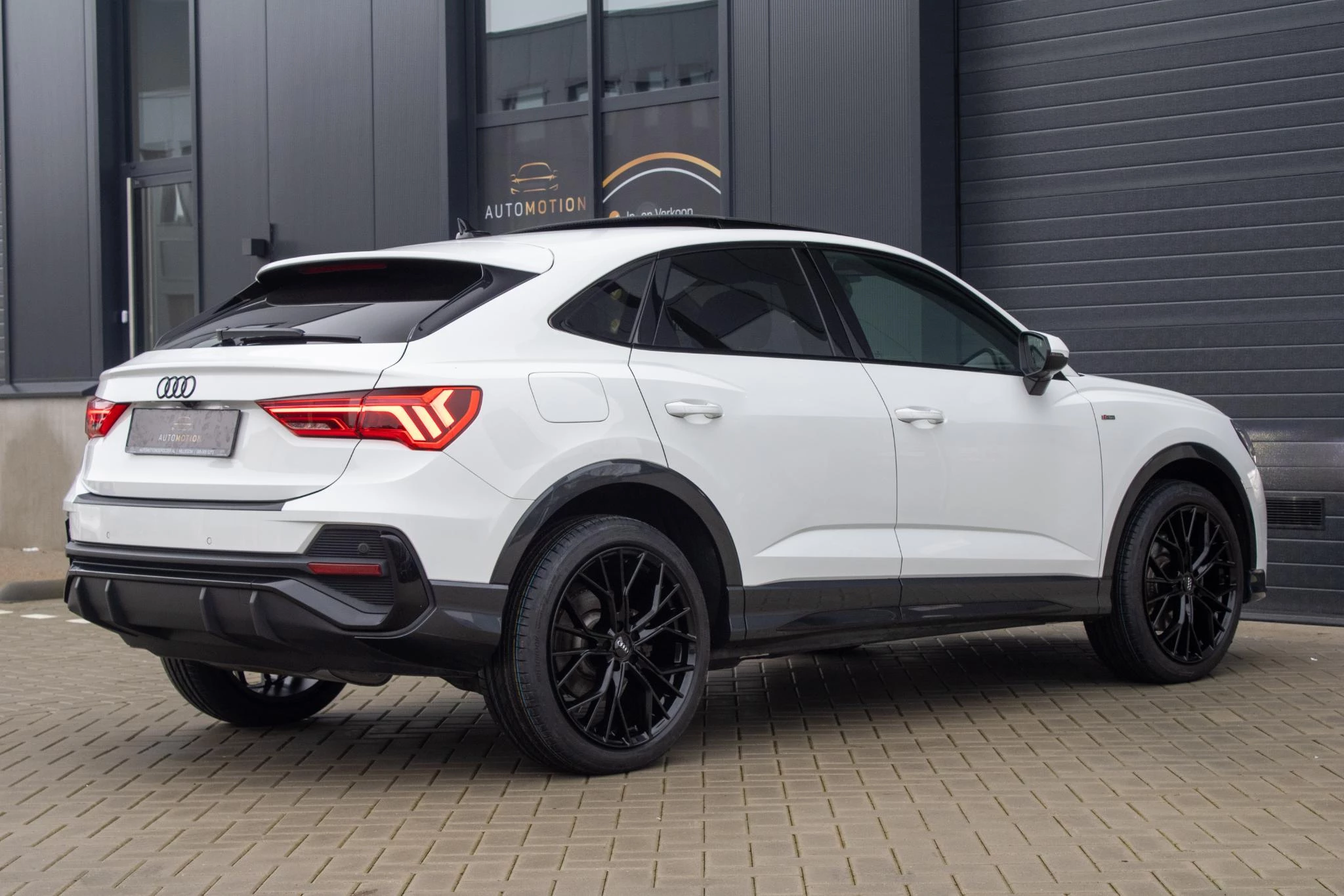 Hoofdafbeelding Audi Q3