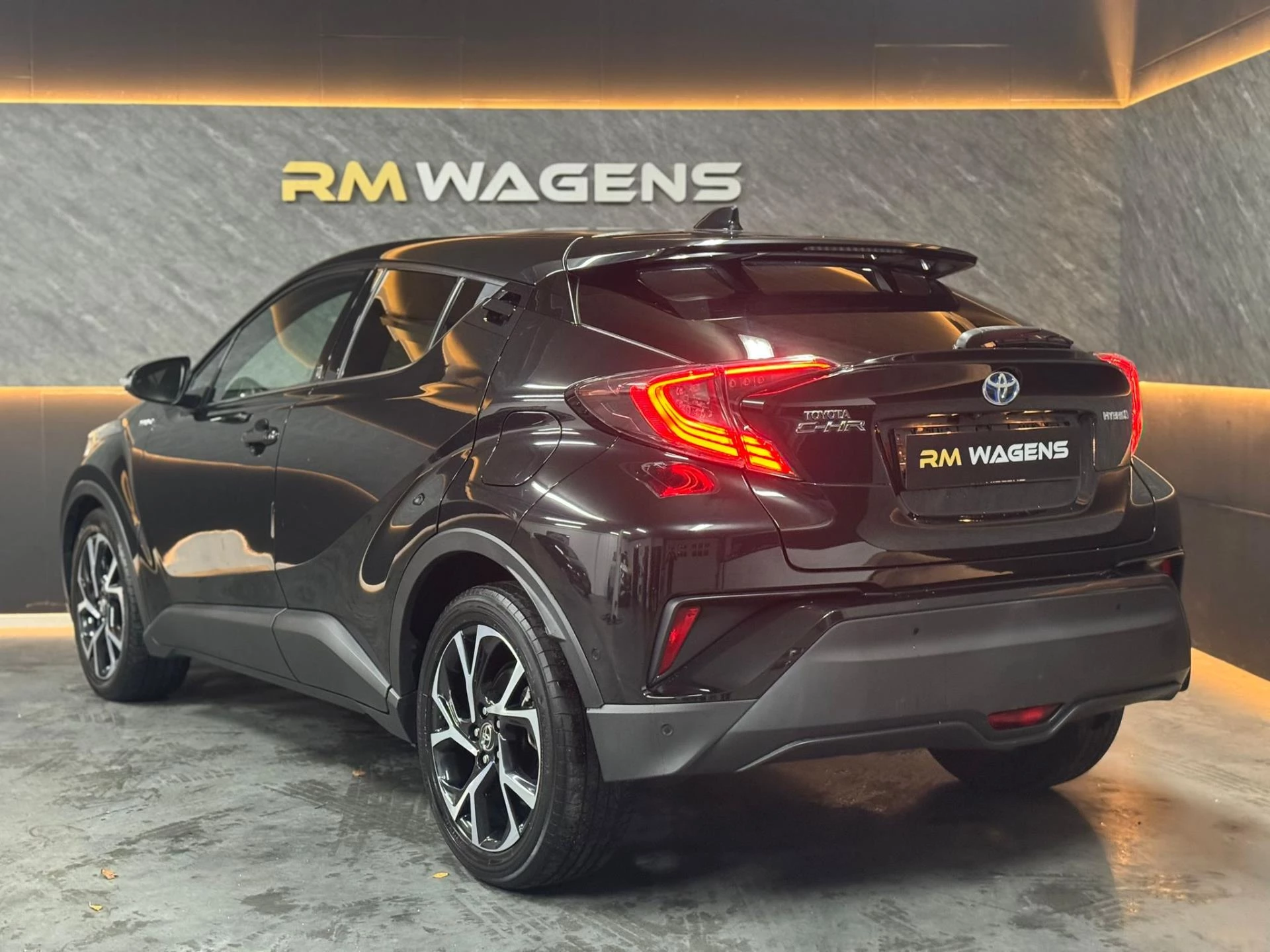 Hoofdafbeelding Toyota C-HR