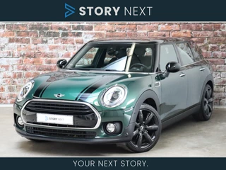 MINI Clubman Cooper Serious Business Automaat / Harman Kardon / Comfort Access / Leder /  Achteruitrijcamera / Stoelverwarming / Navigatie / Cruise Control / Park Assist Pack / LED Koplampen / Climate Control / 18 Inch