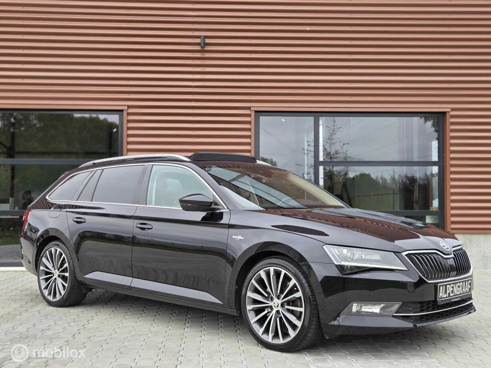 Hoofdafbeelding Škoda Superb