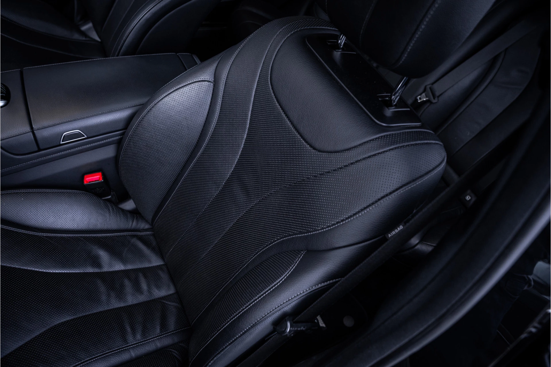 Hoofdafbeelding Mercedes-Benz S-Klasse