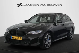 BMW 3-serie Touring 330e xDrive M Sport Harman Kardon Panoramadak Head-Up Leder Dashboard