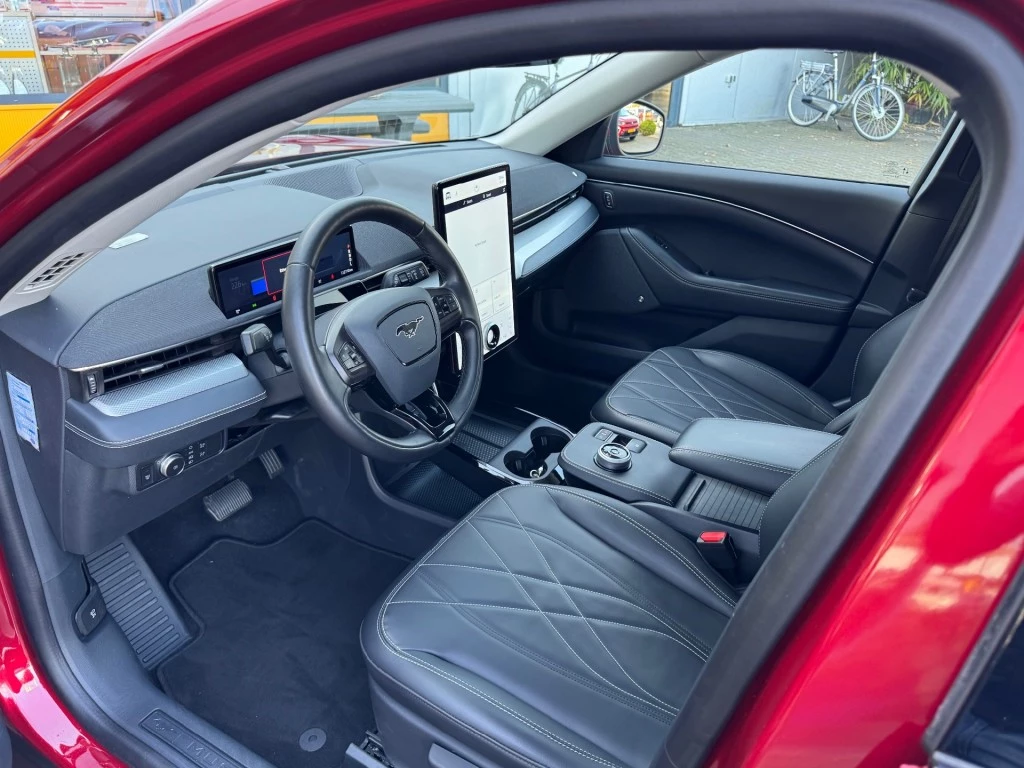 Hoofdafbeelding Ford Mustang Mach-E