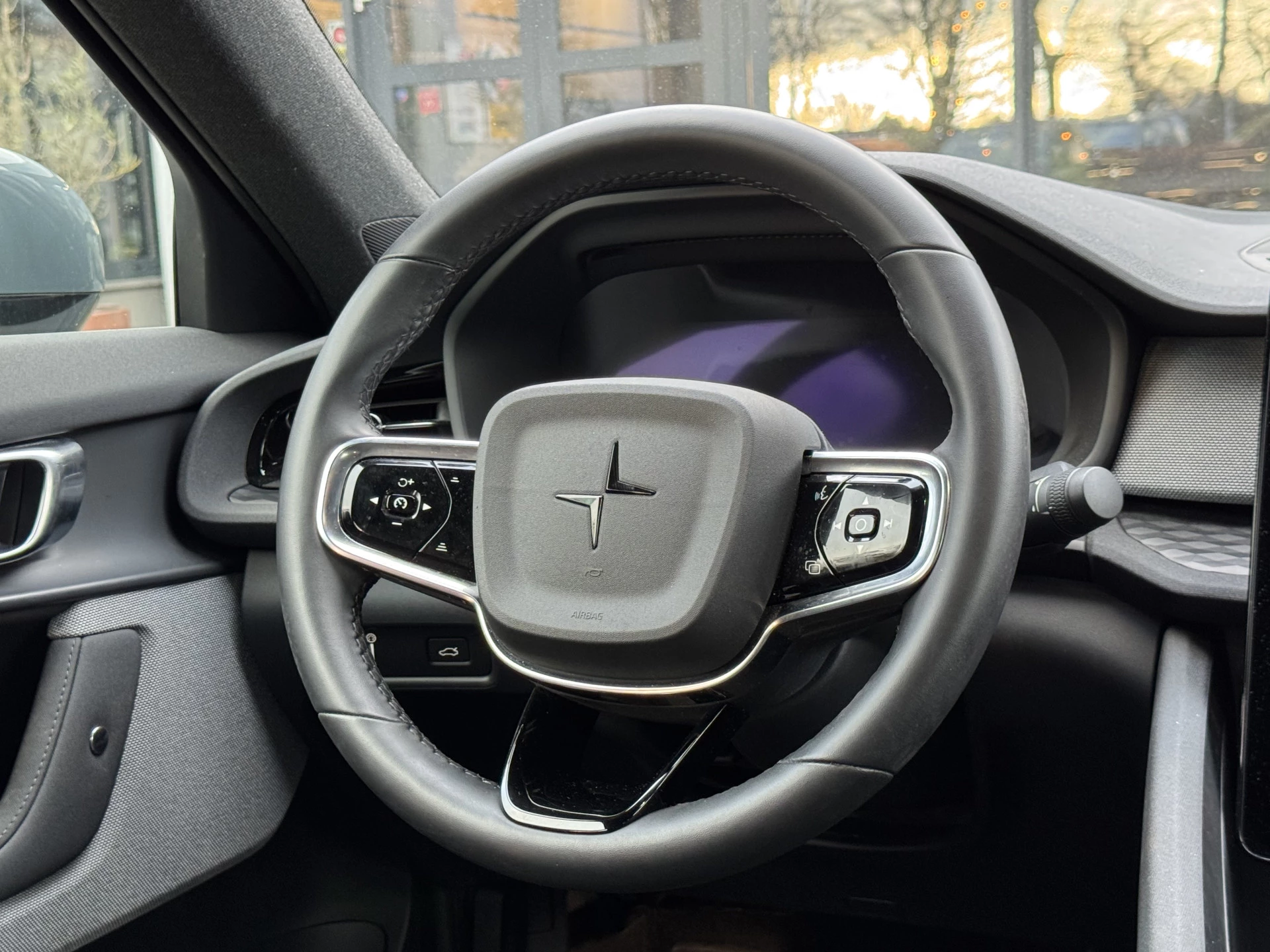 Hoofdafbeelding Polestar 2