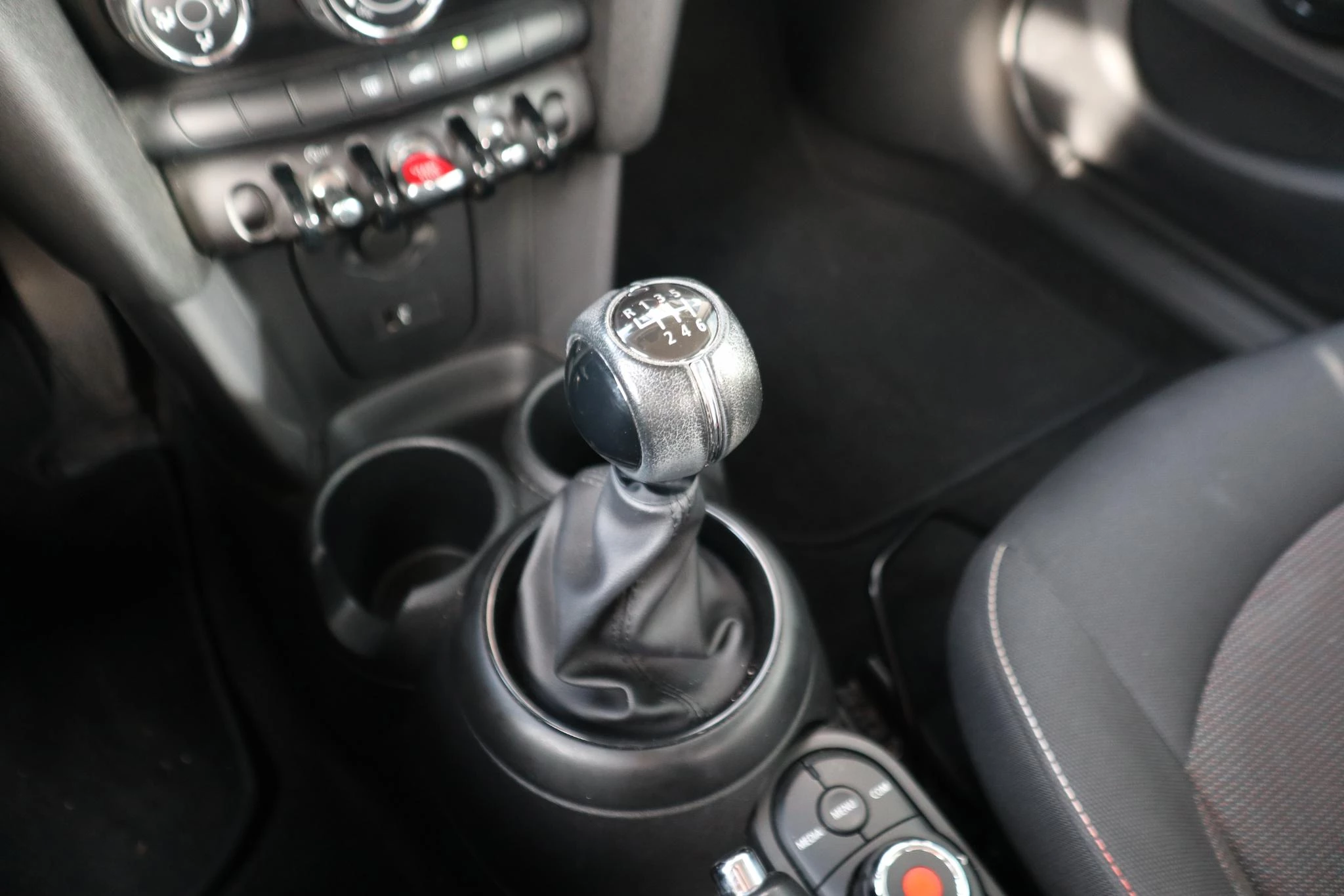 Hoofdafbeelding MINI 5-deurs