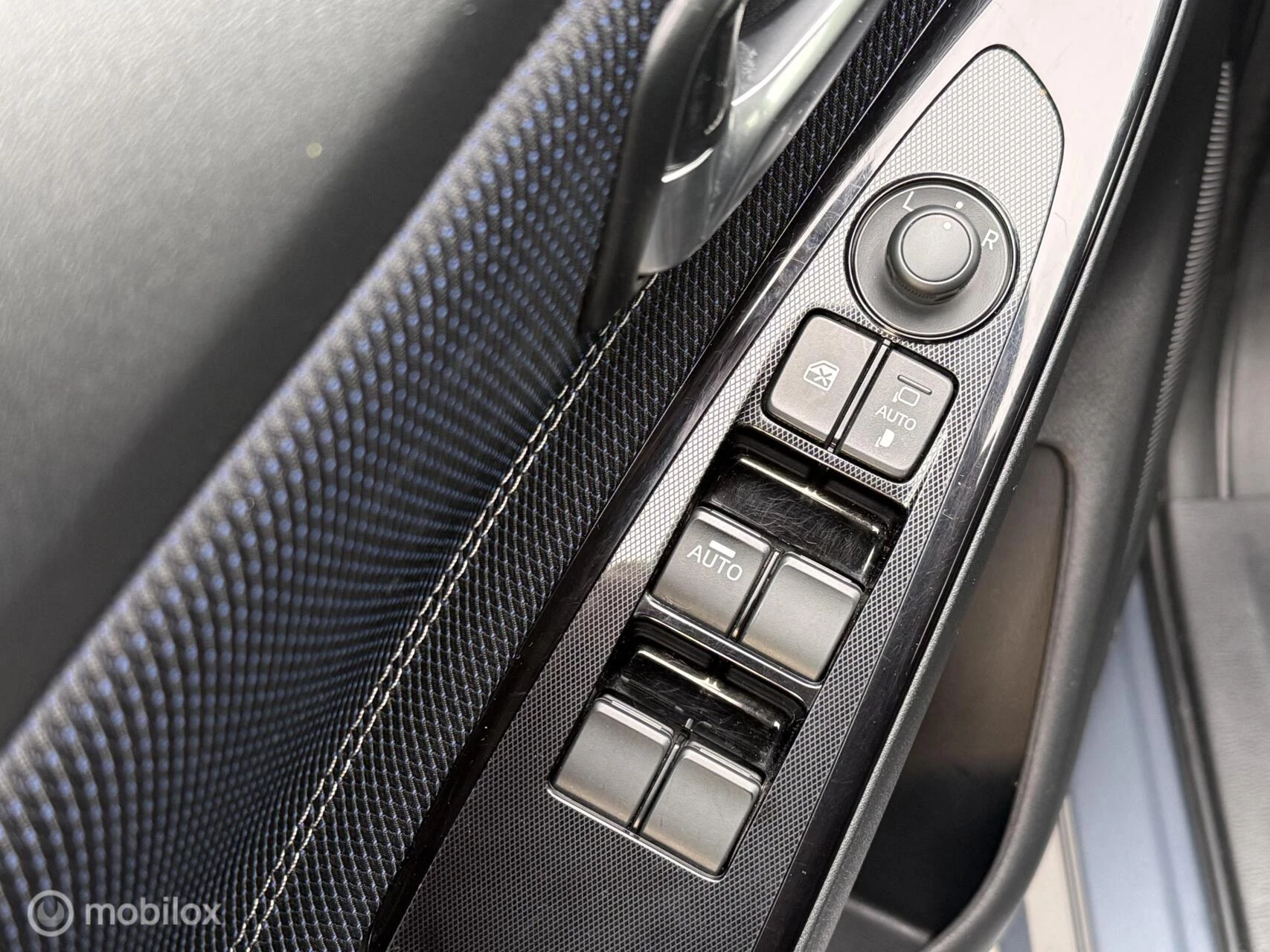 Hoofdafbeelding Mazda 2