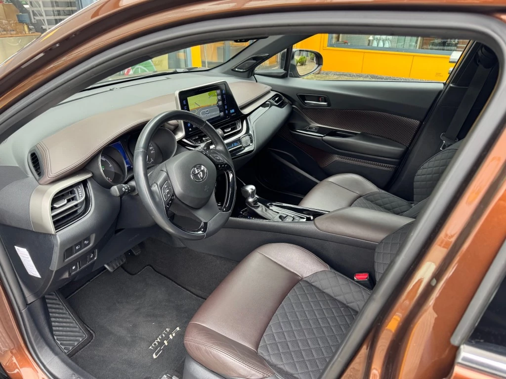 Hoofdafbeelding Toyota C-HR