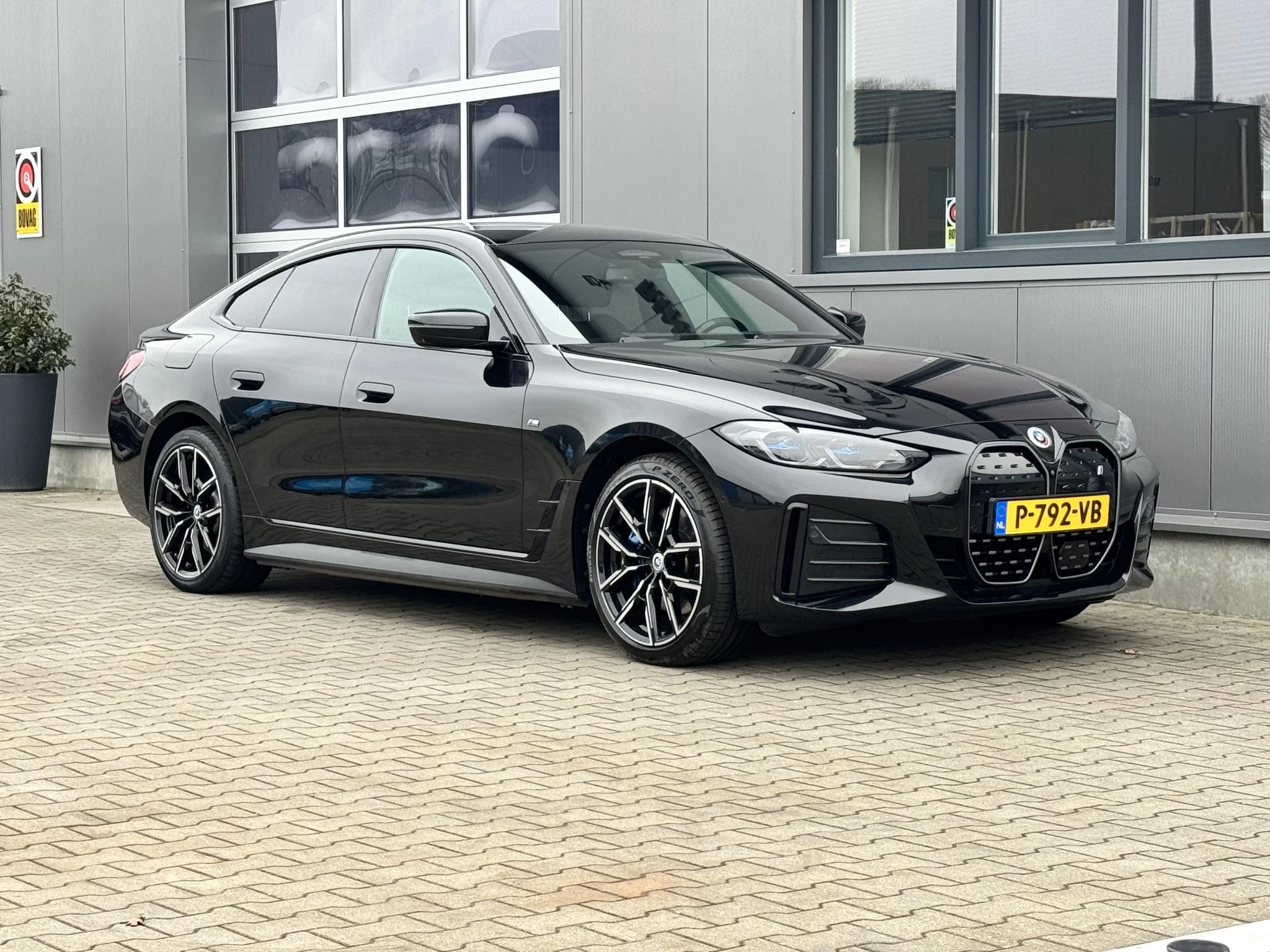 Hoofdafbeelding BMW i4