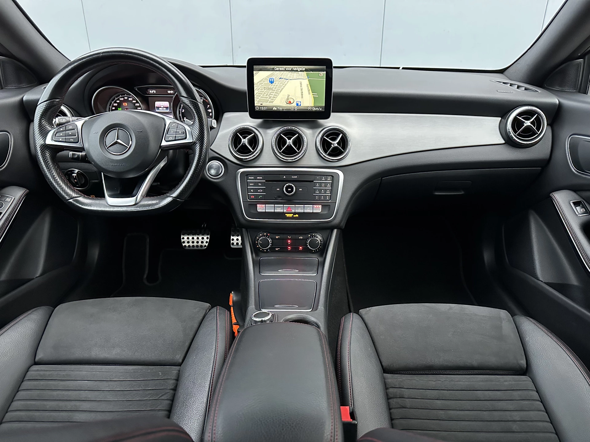 Hoofdafbeelding Mercedes-Benz CLA