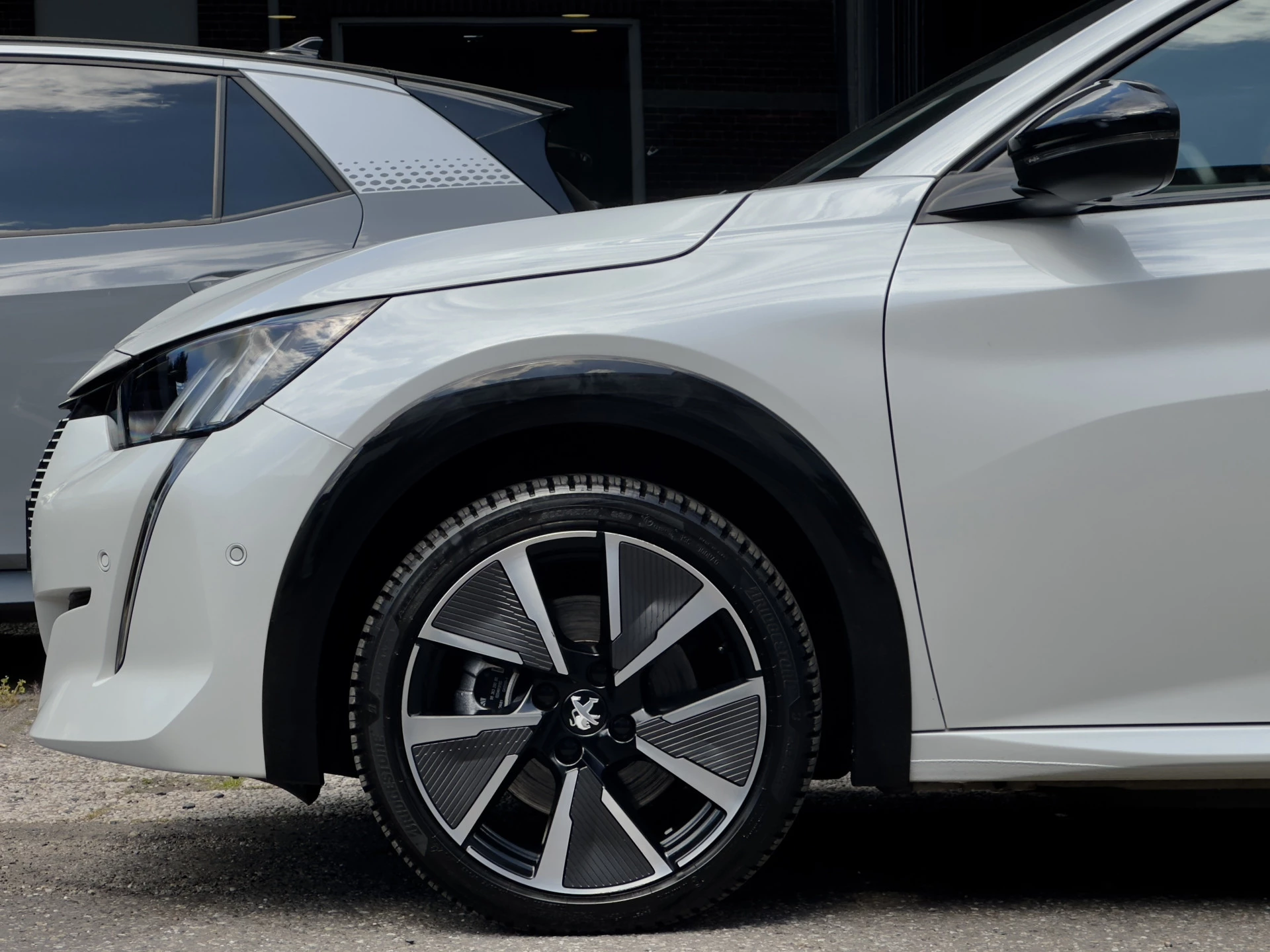 Hoofdafbeelding Peugeot e-208