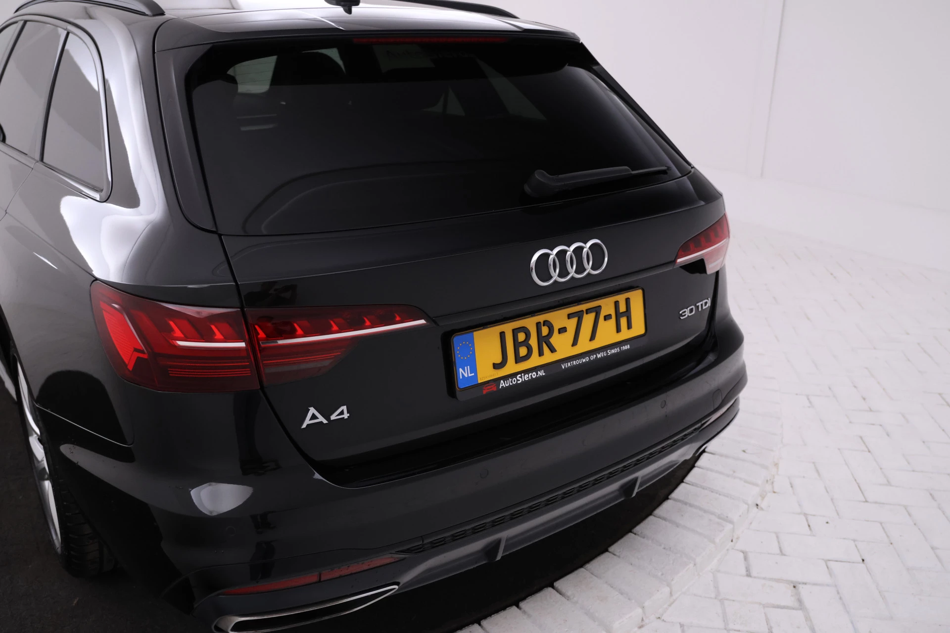 Hoofdafbeelding Audi A4