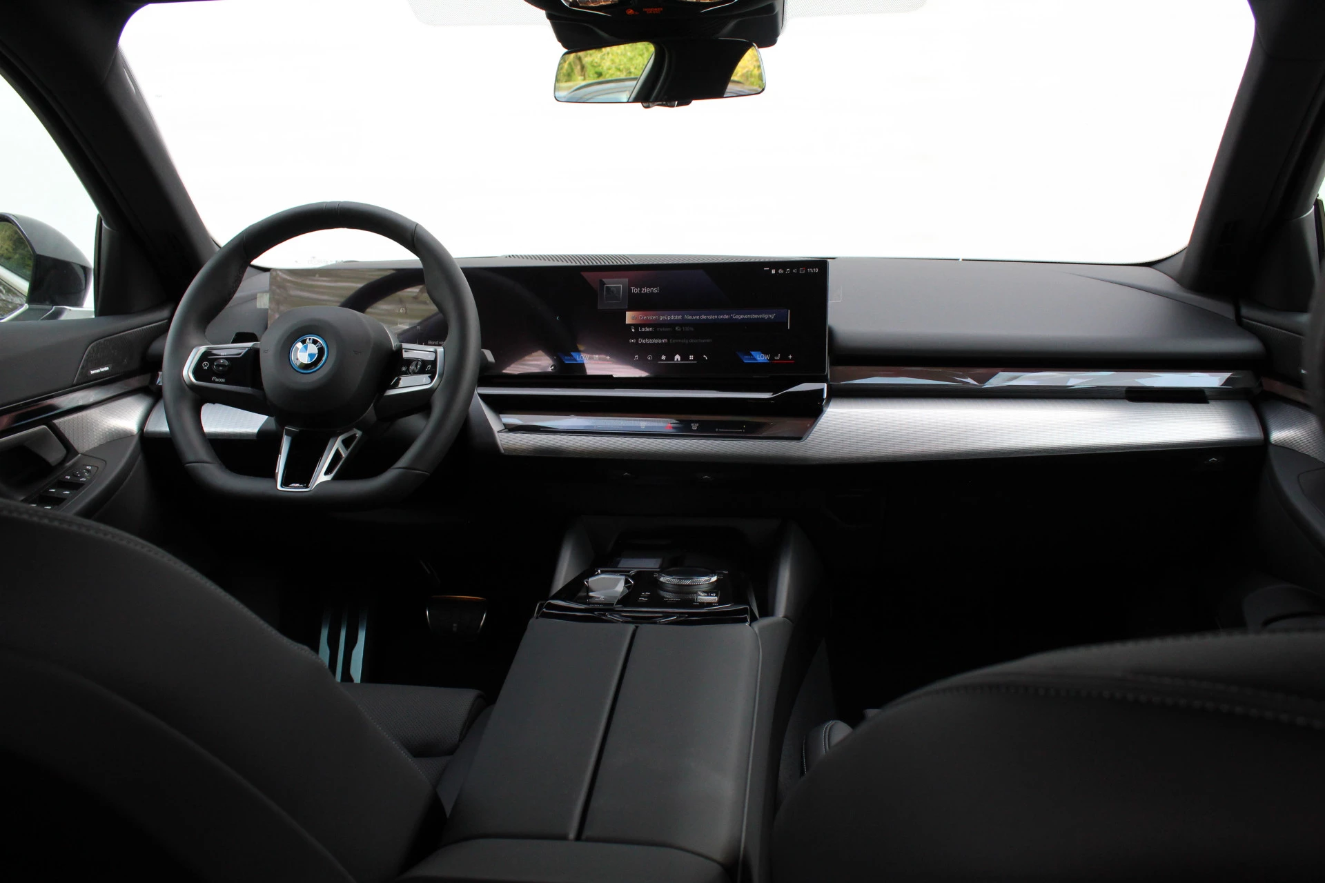 Hoofdafbeelding BMW i5