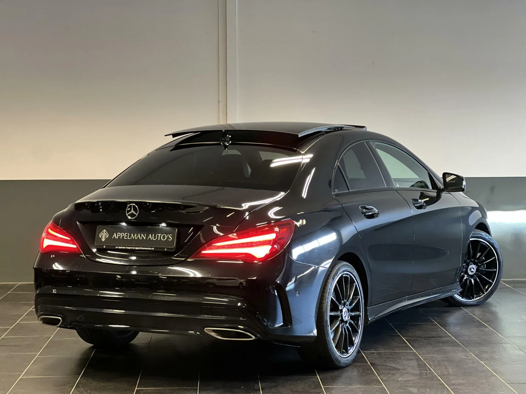 Hoofdafbeelding Mercedes-Benz CLA