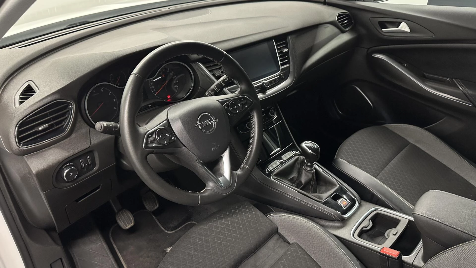 Hoofdafbeelding Opel Grandland X