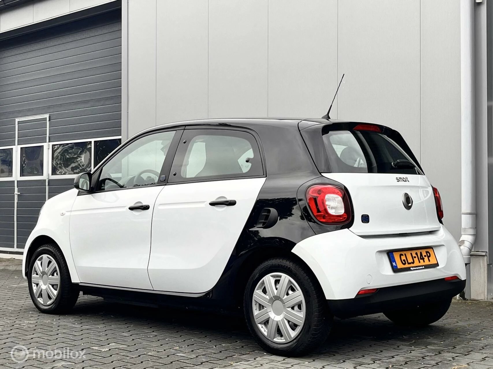 Hoofdafbeelding Smart Forfour