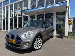 Hoofdafbeelding MINI Cooper MINI Cooper 1.5 Cooper Chili Serious Business I Panoramadak I Leer I Navigatie