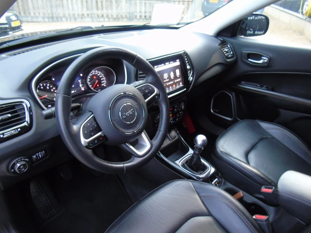 Hoofdafbeelding Jeep Compass