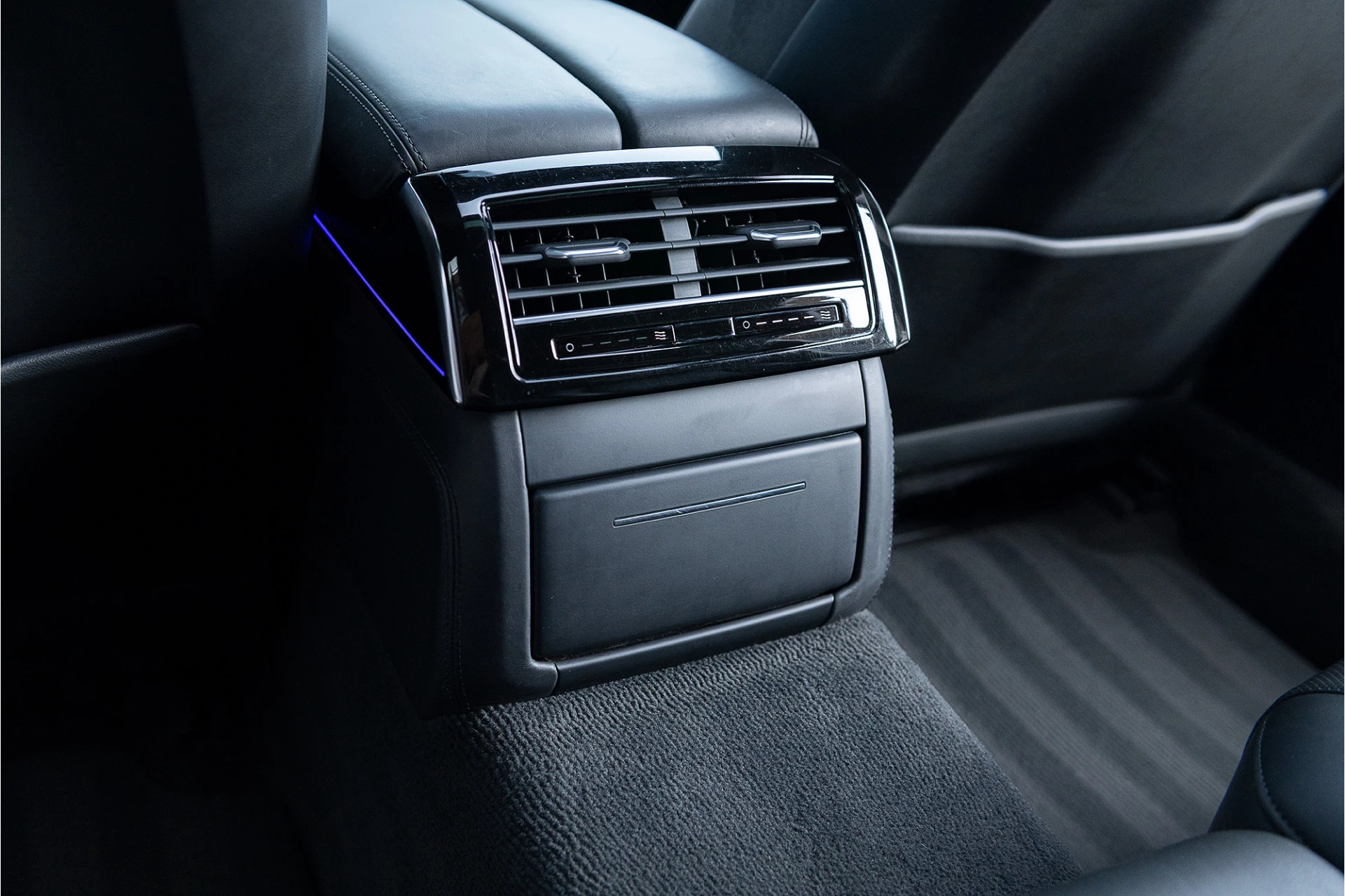 Hoofdafbeelding Audi A8