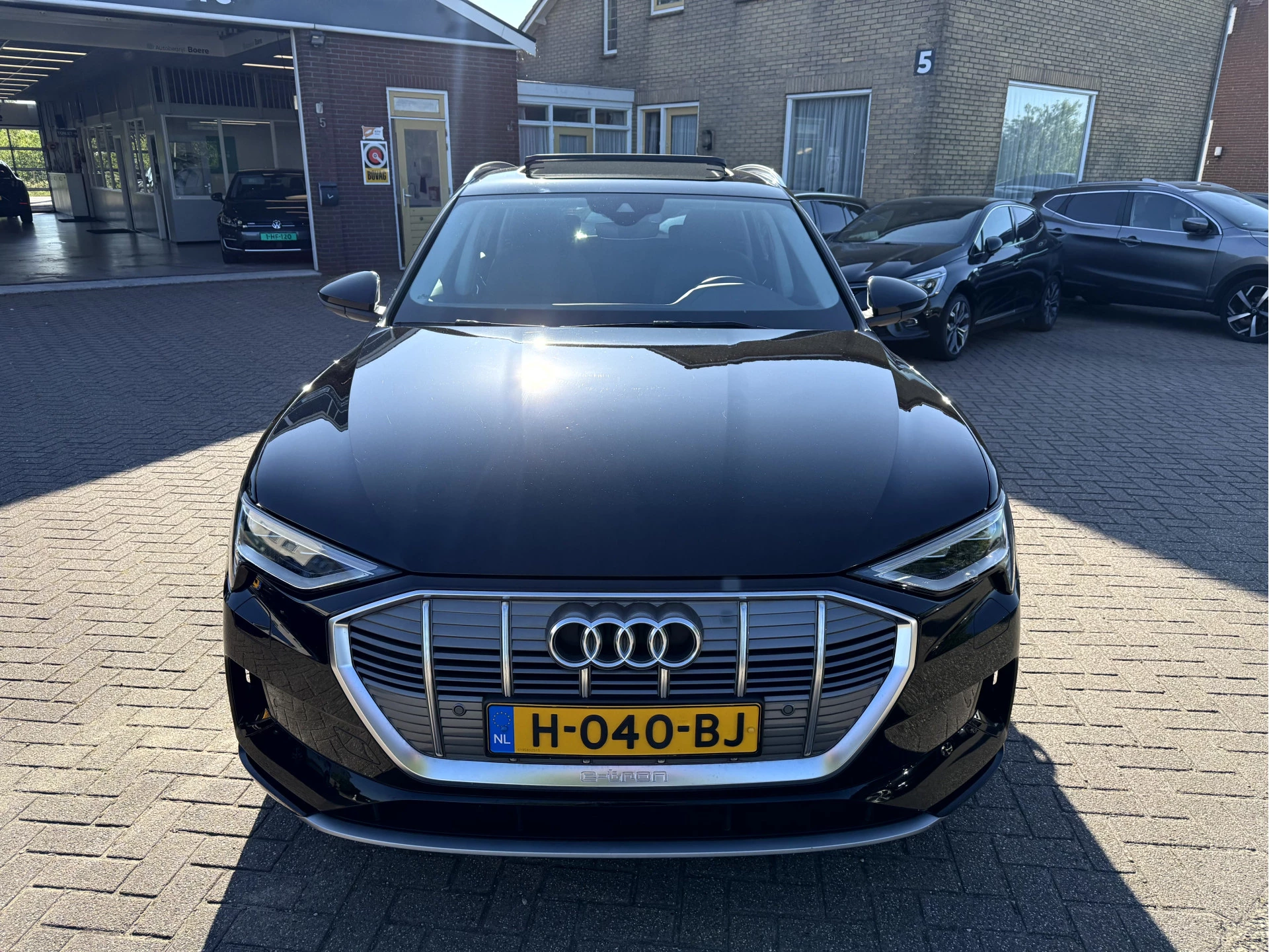 Hoofdafbeelding Audi e-tron