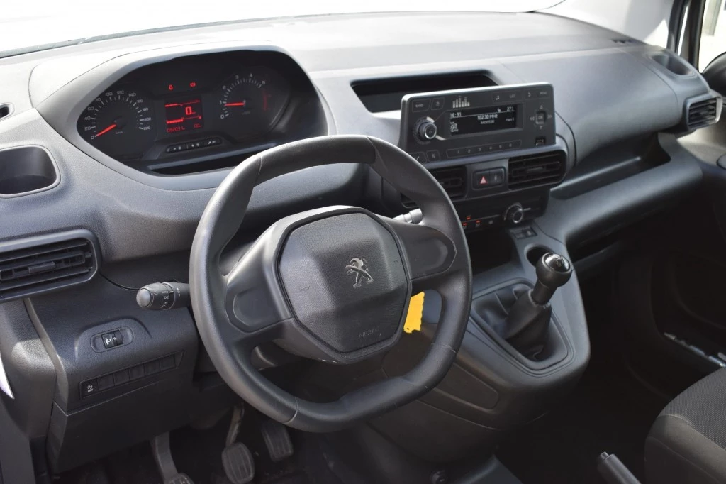 Hoofdafbeelding Peugeot Partner