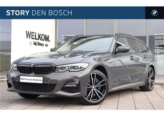 BMW 3 Serie Touring 330e xDrive High Executive M Sport Automaat / Panoramadak / Trekhaak / Sportstoelen / Achteruitrijcamera / LED / Stuurverwarming / Head-Up / Stoelverwarming