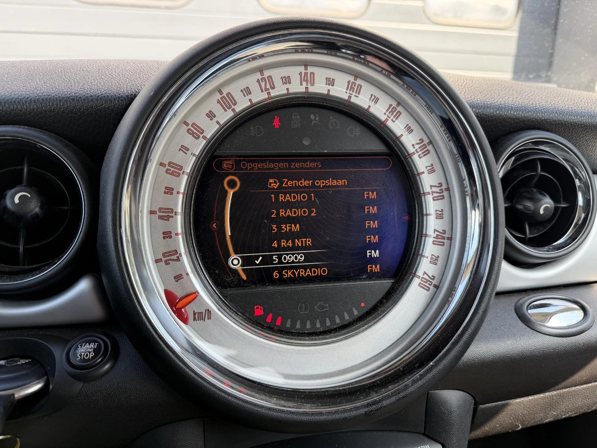 Hoofdafbeelding MINI One