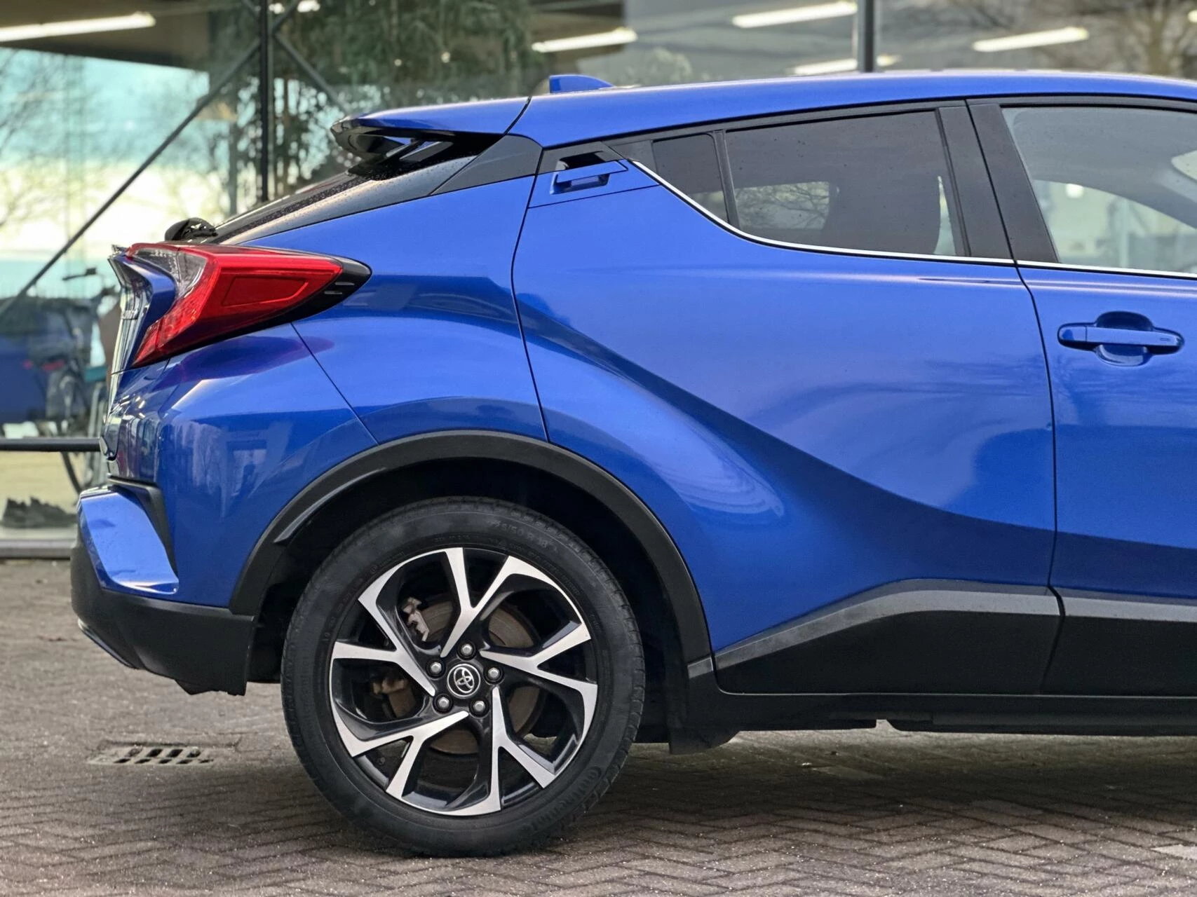 Hoofdafbeelding Toyota C-HR