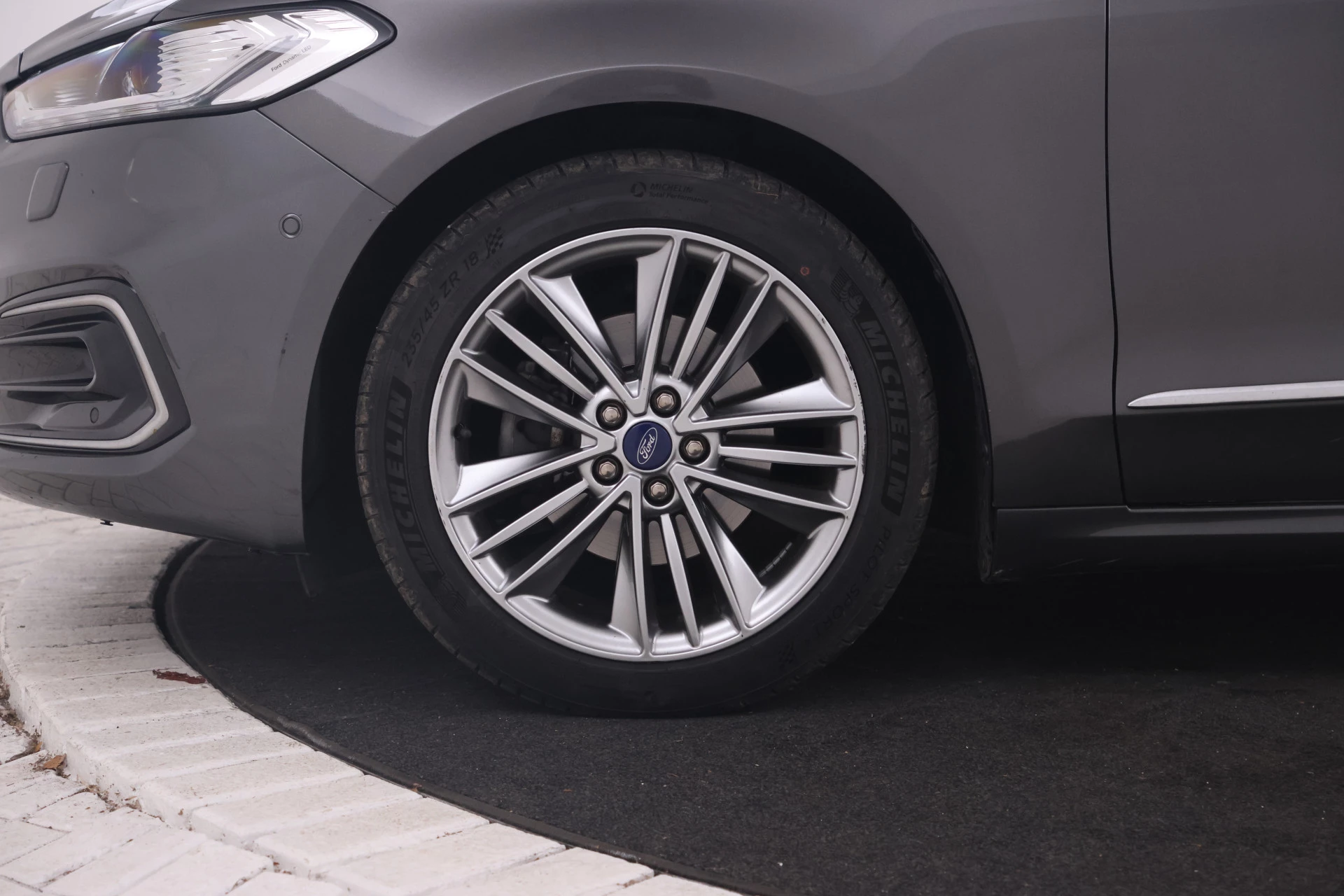 Hoofdafbeelding Ford Mondeo