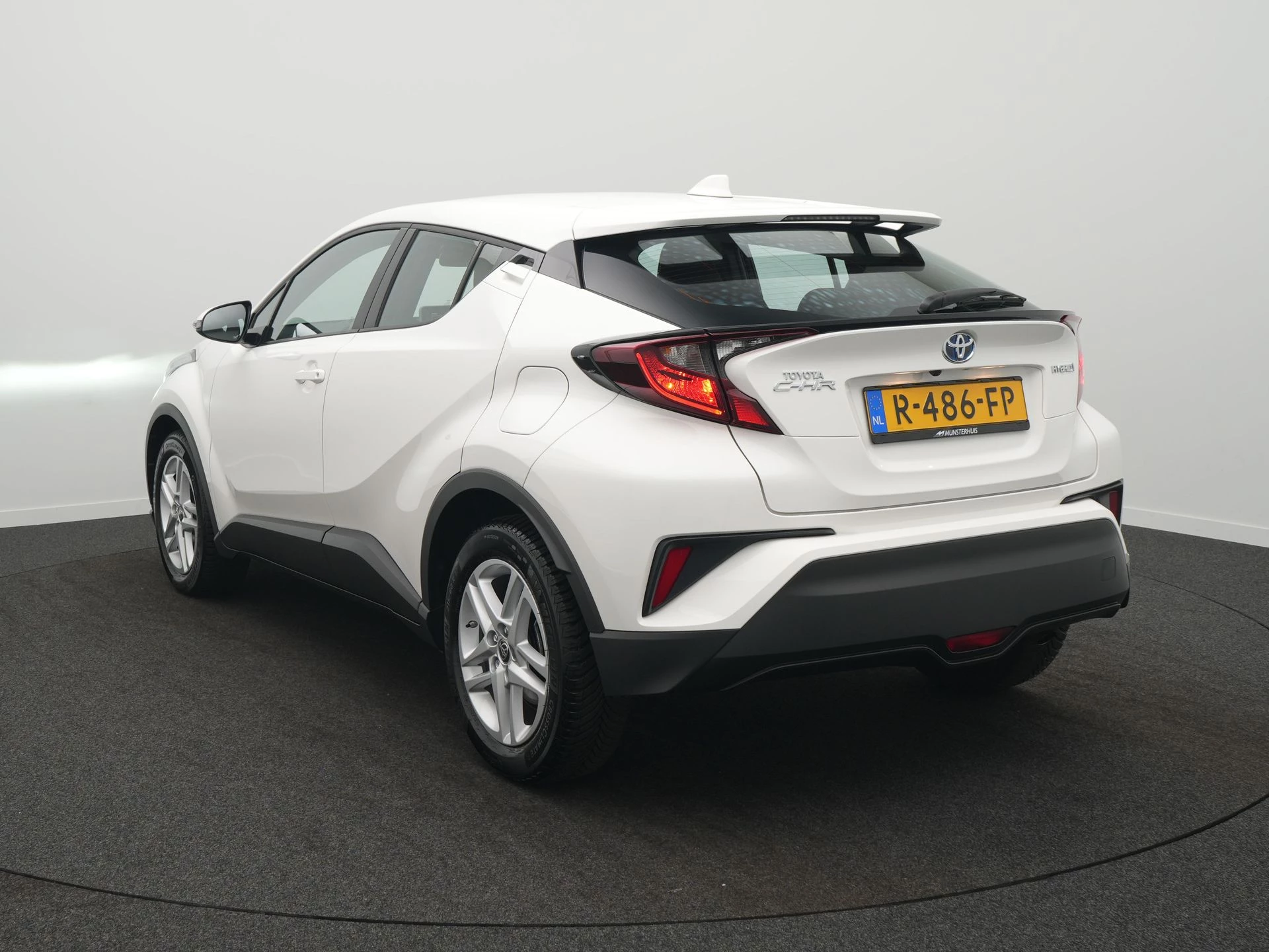 Hoofdafbeelding Toyota C-HR