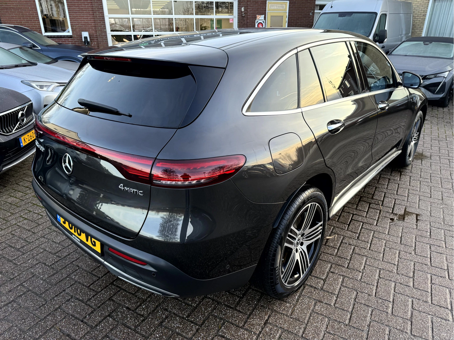 Hoofdafbeelding Mercedes-Benz EQC