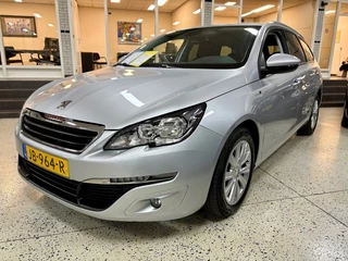 Peugeot 308 1.2 TREKHAAK Navigatie ECC CRUISE / DAB RADIO