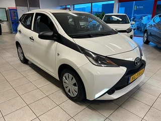Hoofdafbeelding Toyota Aygo Toyota Aygo 1.0 VVT-I X-NOW