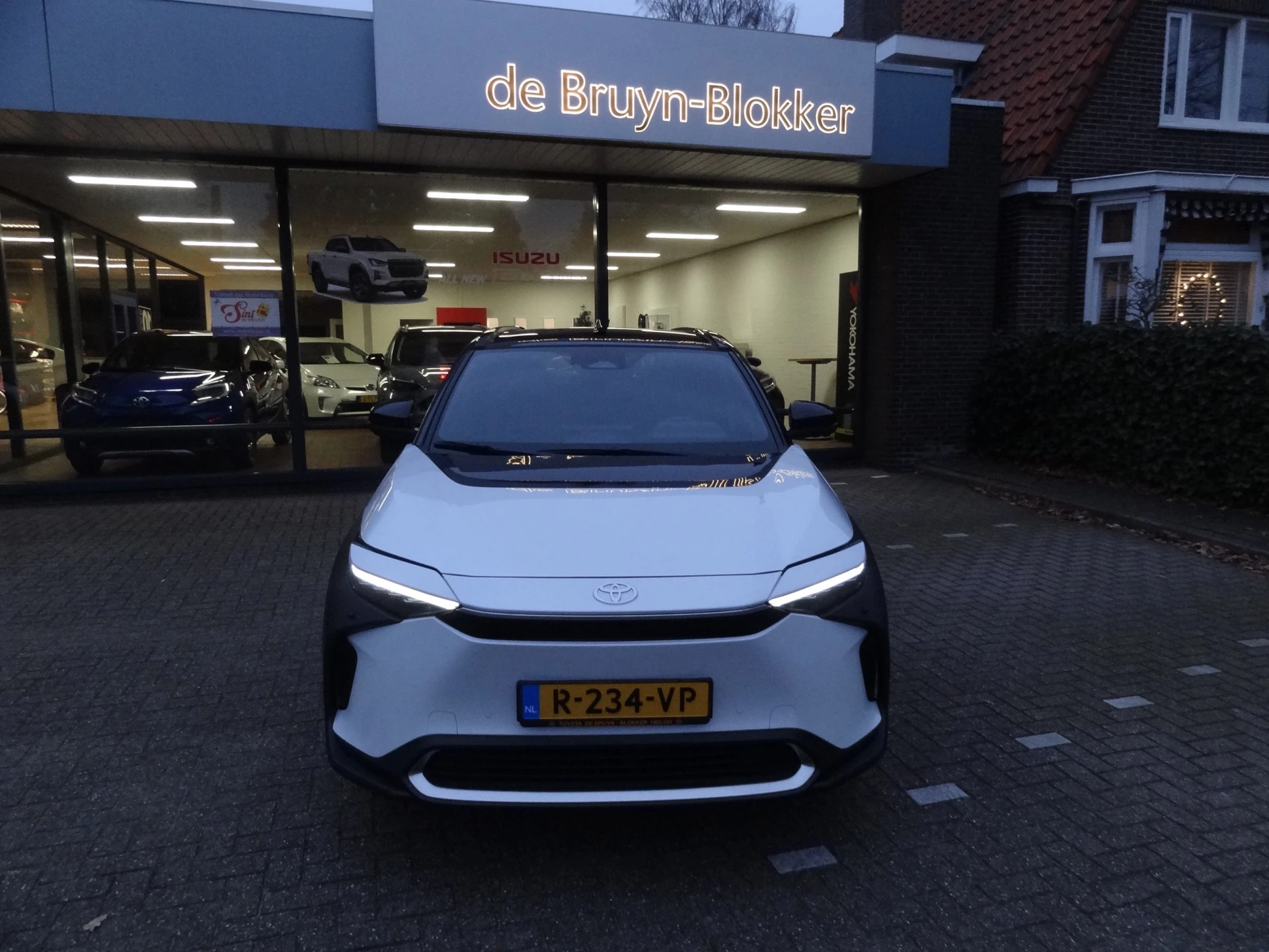 Hoofdafbeelding Toyota bZ4X