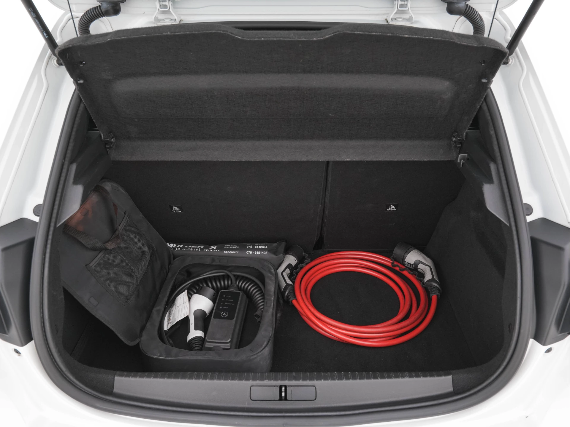 Hoofdafbeelding Peugeot e-208