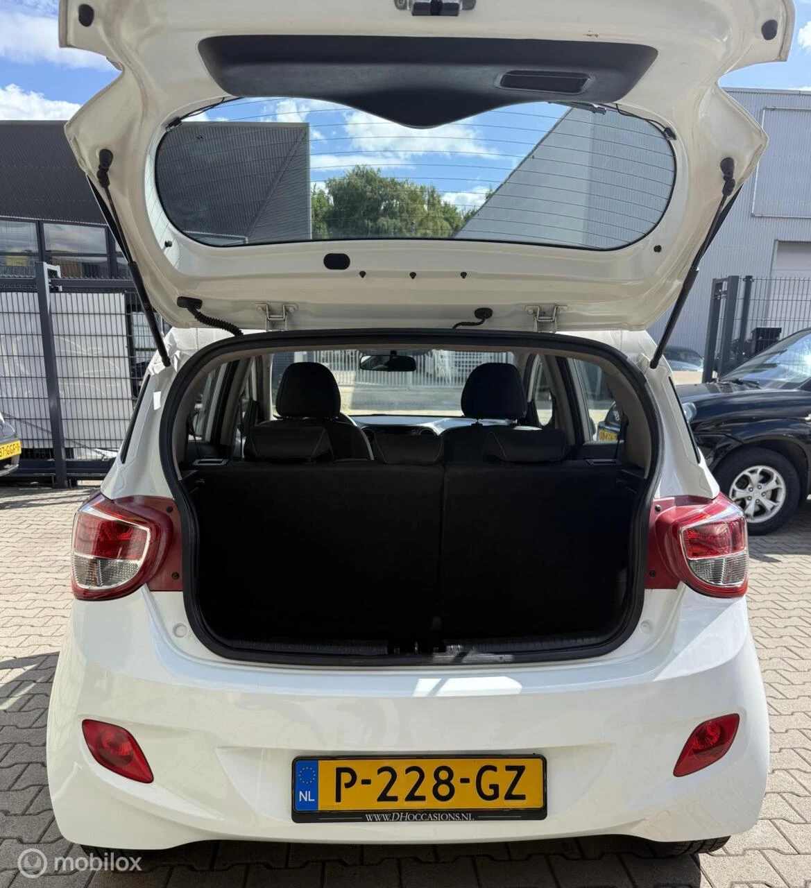 Hoofdafbeelding Hyundai i10