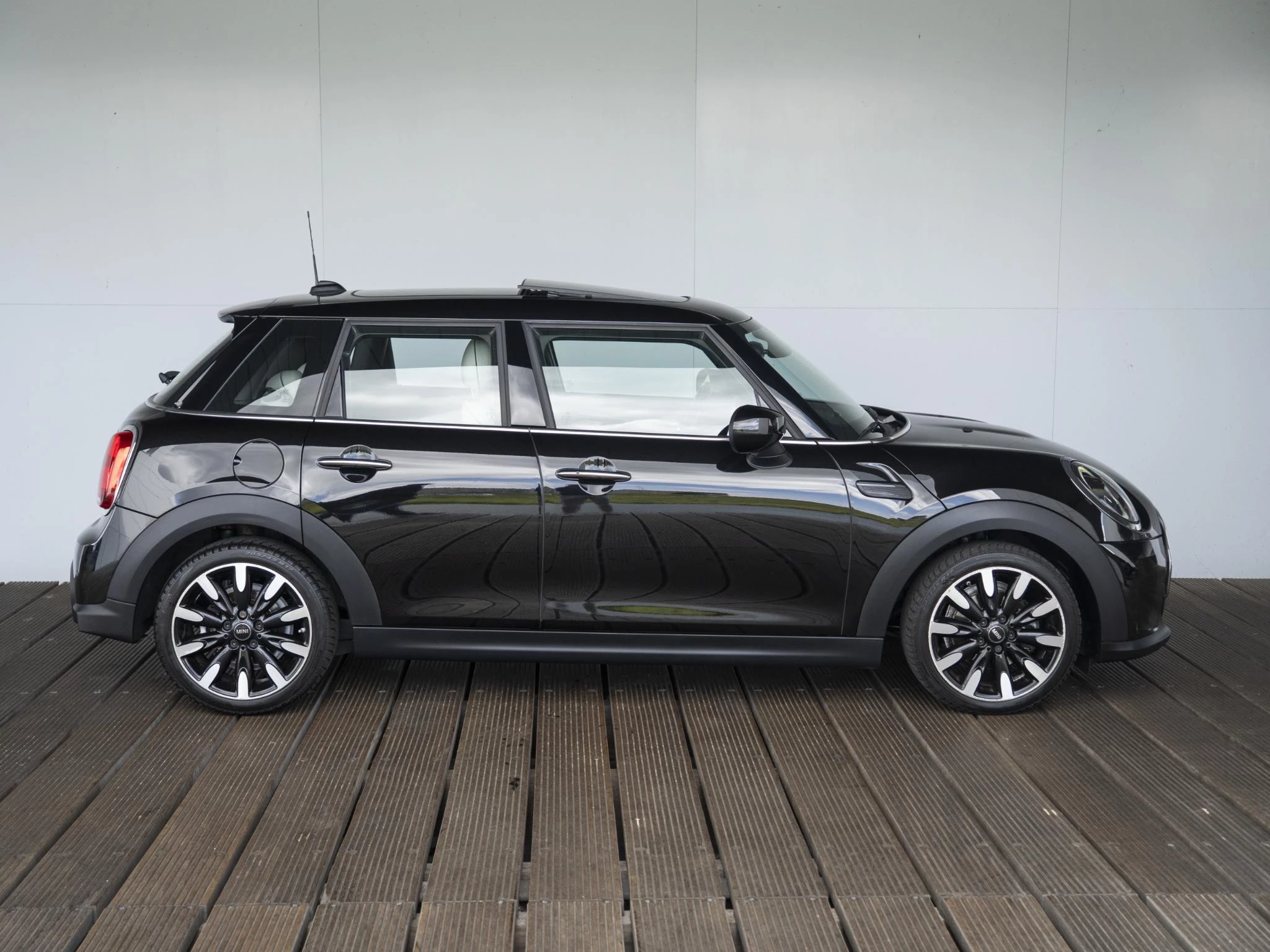 Hoofdafbeelding MINI 5-deurs