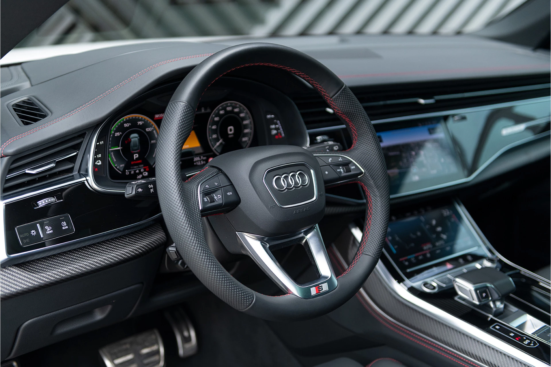 Hoofdafbeelding Audi Q8