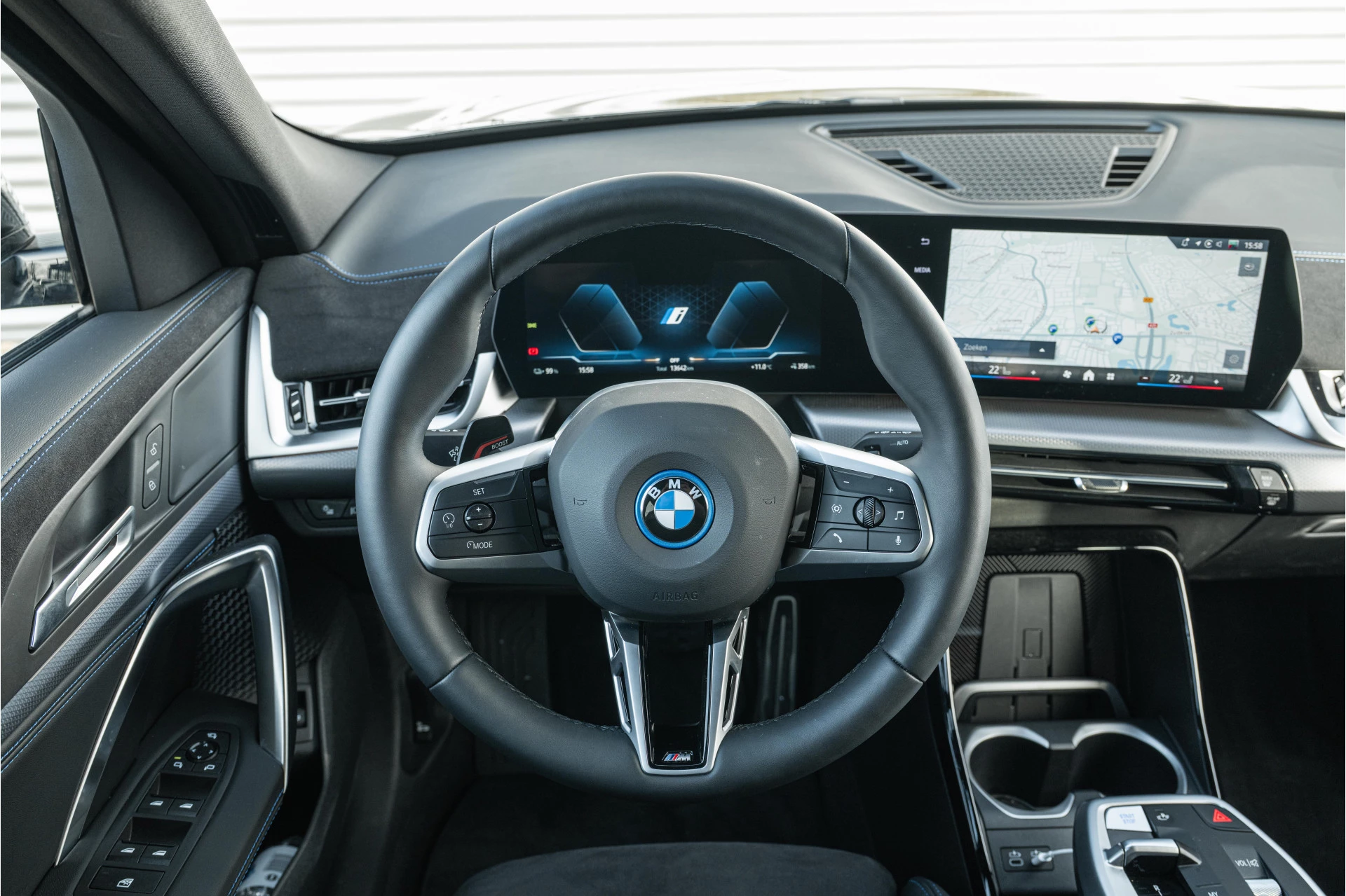 Hoofdafbeelding BMW iX2