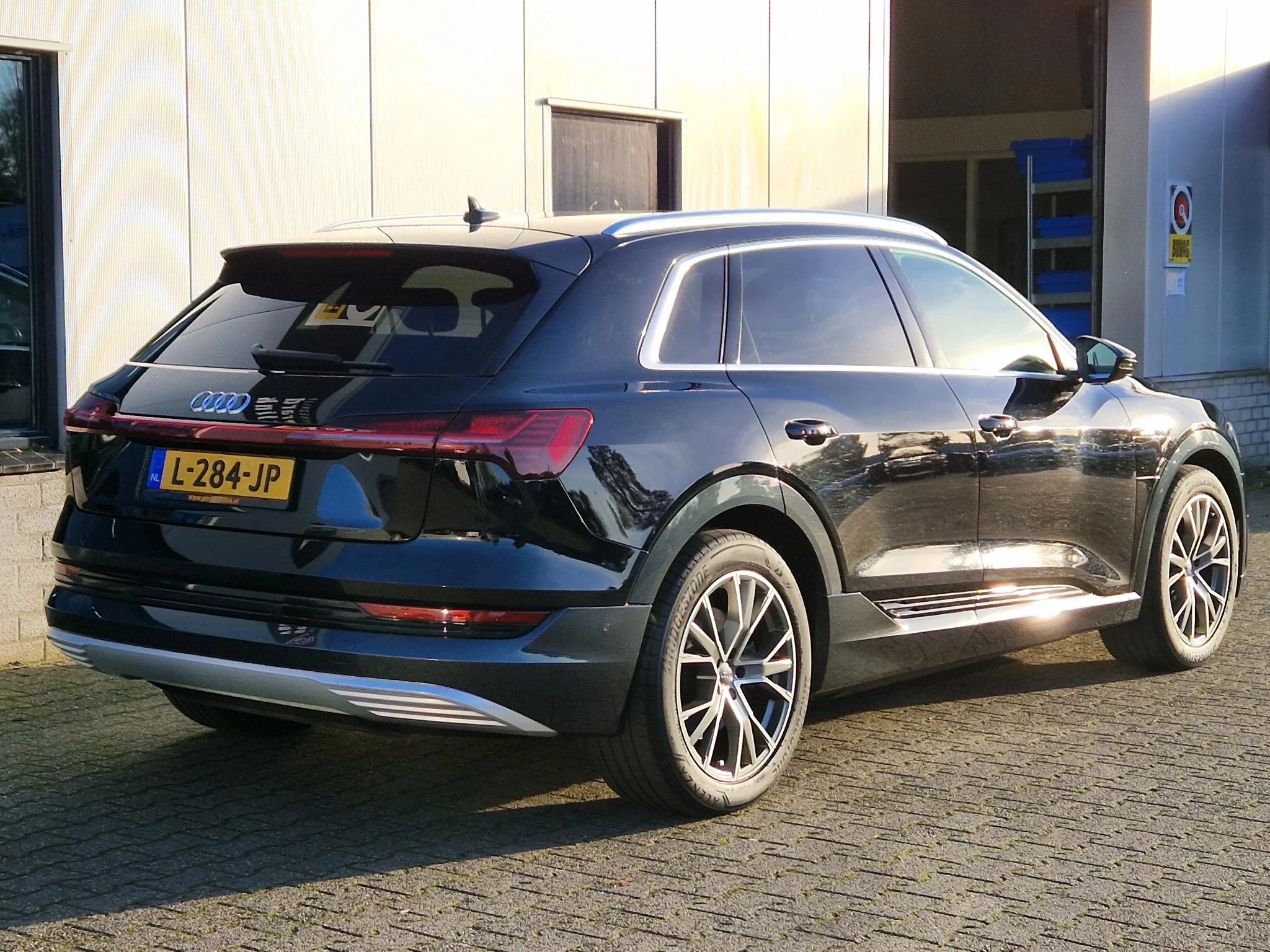 Hoofdafbeelding Audi e-tron