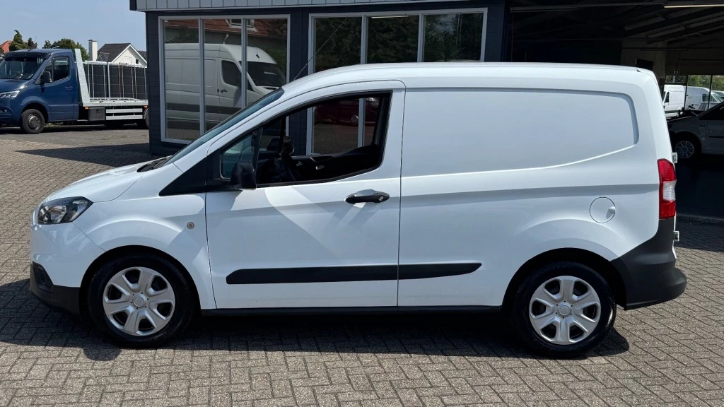 Hoofdafbeelding Ford Transit Courier