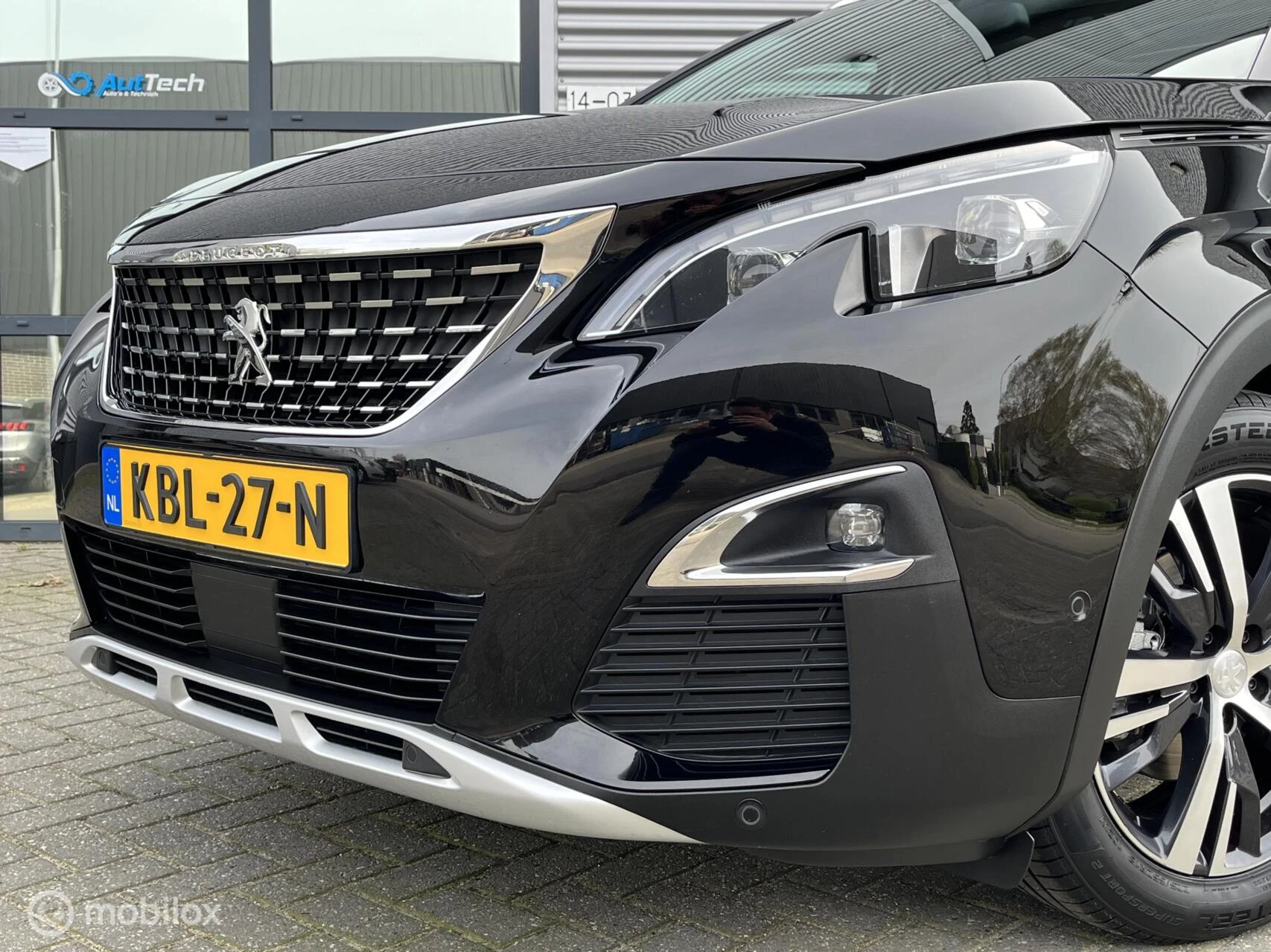 Hoofdafbeelding Peugeot 5008