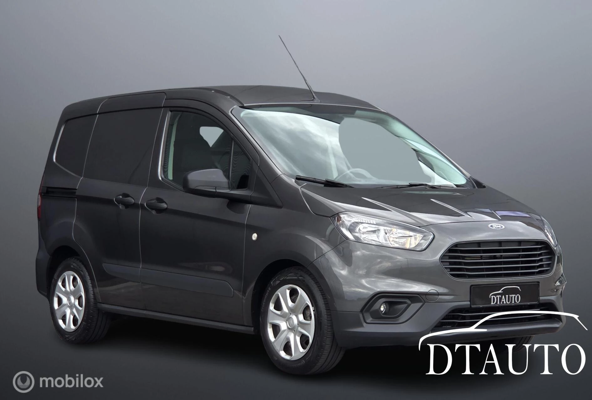 Hoofdafbeelding Ford Transit Courier