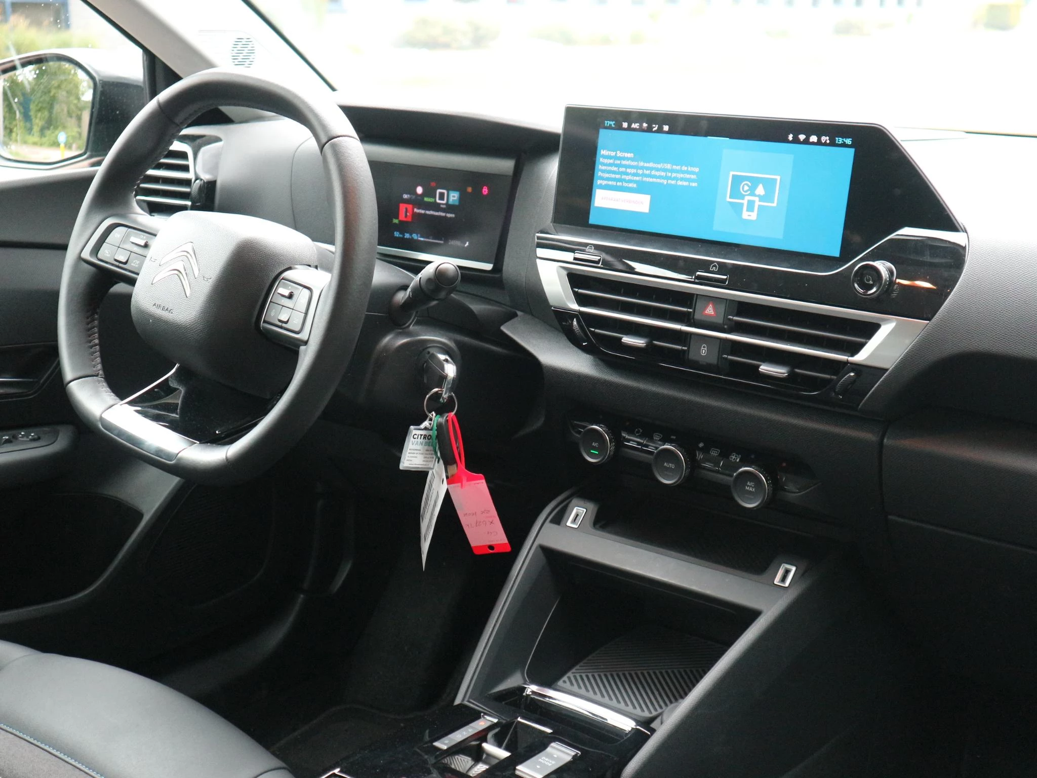 Hoofdafbeelding Citroën ë-C4